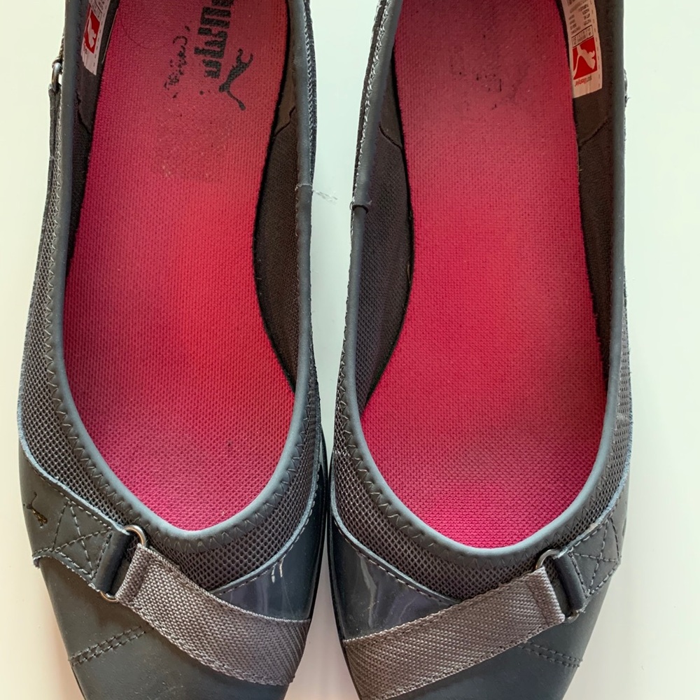 Puma flats